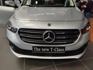 Mercedes Classe T - Foto live Milano