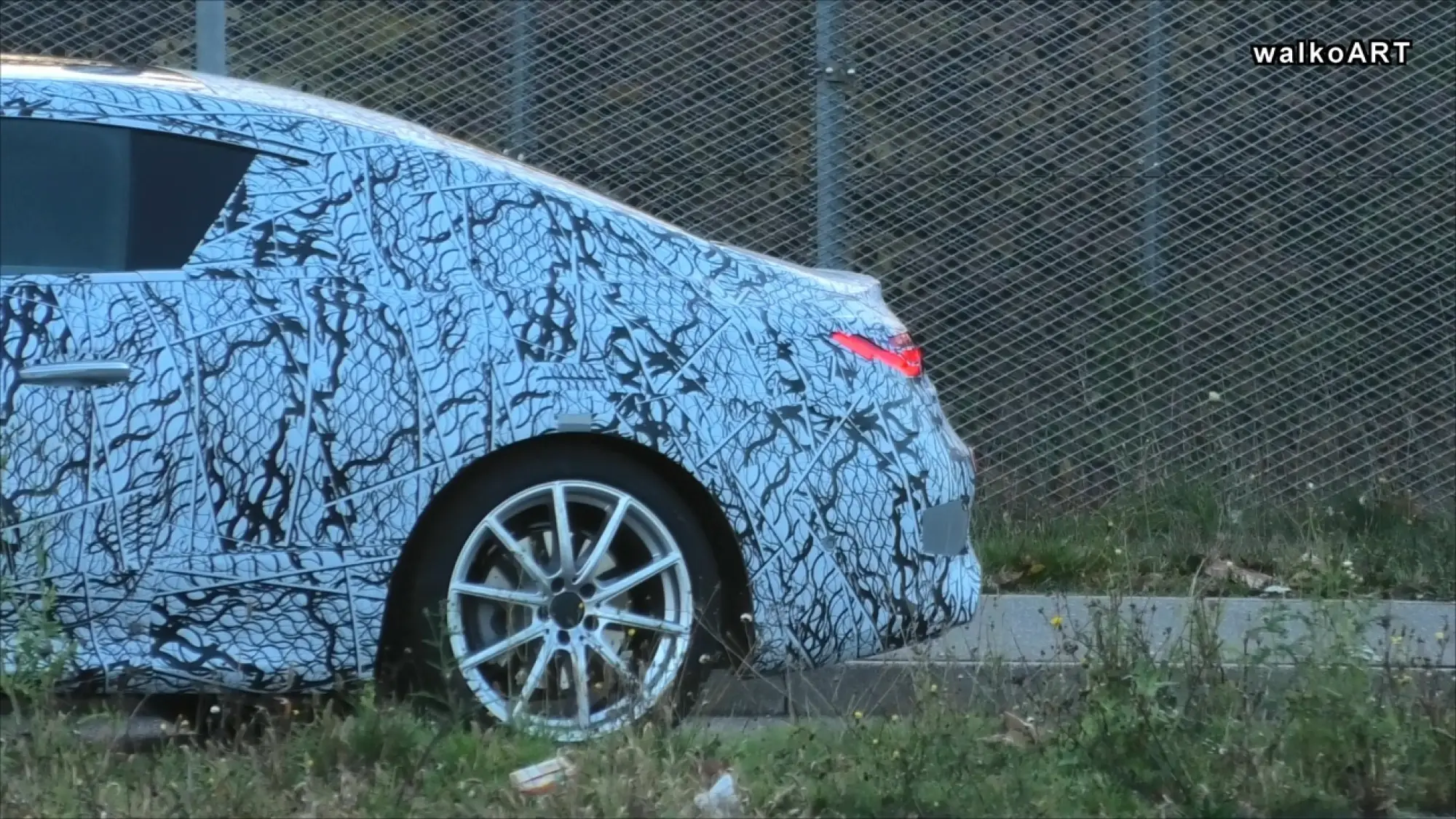 Mercedes CLE Coupé 2023 prototipo - Foto - 1