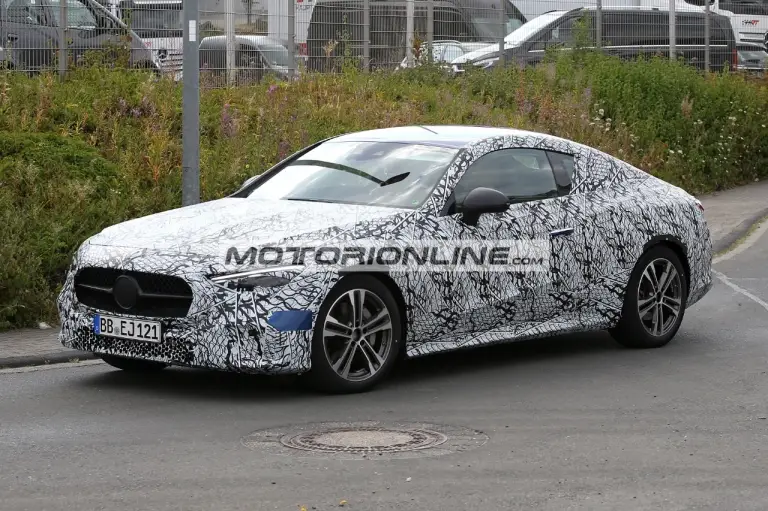 Mercedes CLE coupe - Foto spia 21-7-2022 - 1