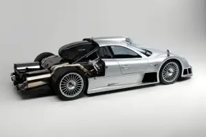 Mercedes CLK GTR gallery auto da corsa targate - 2