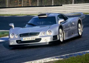 Mercedes CLK GTR gallery auto da corsa targate - 3