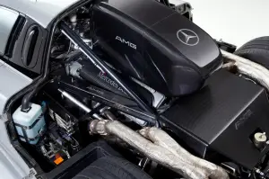 Mercedes CLK GTR gallery auto da corsa targate - 7
