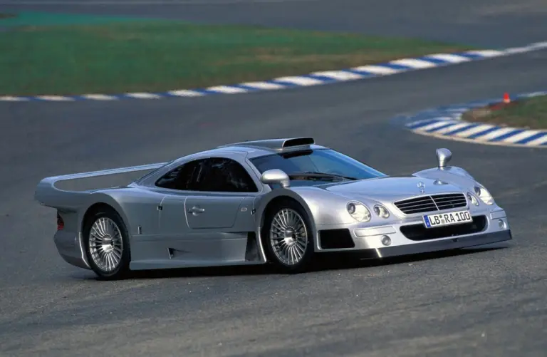 Mercedes CLK GTR gallery auto da corsa targate - 14
