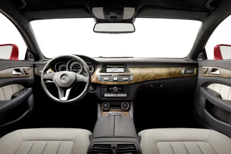 Mercedes CLS 2011 (3) - 12