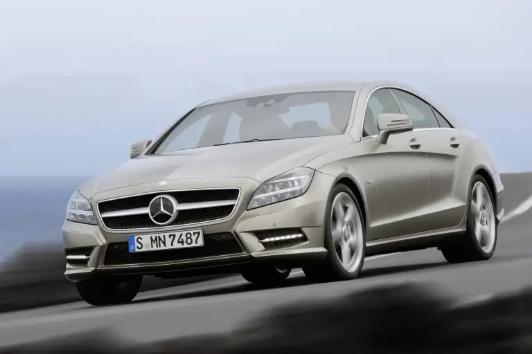 Mercedes CLS 2011 (3) - 13