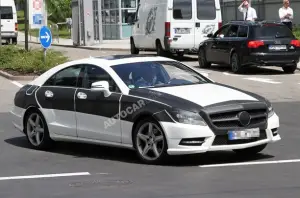 Mercedes CLS 2011 - Foto spia 02-08-2010 - 2