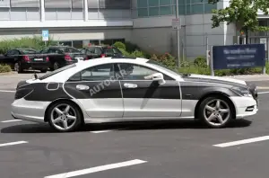 Mercedes CLS 2011 - Foto spia 02-08-2010 - 4