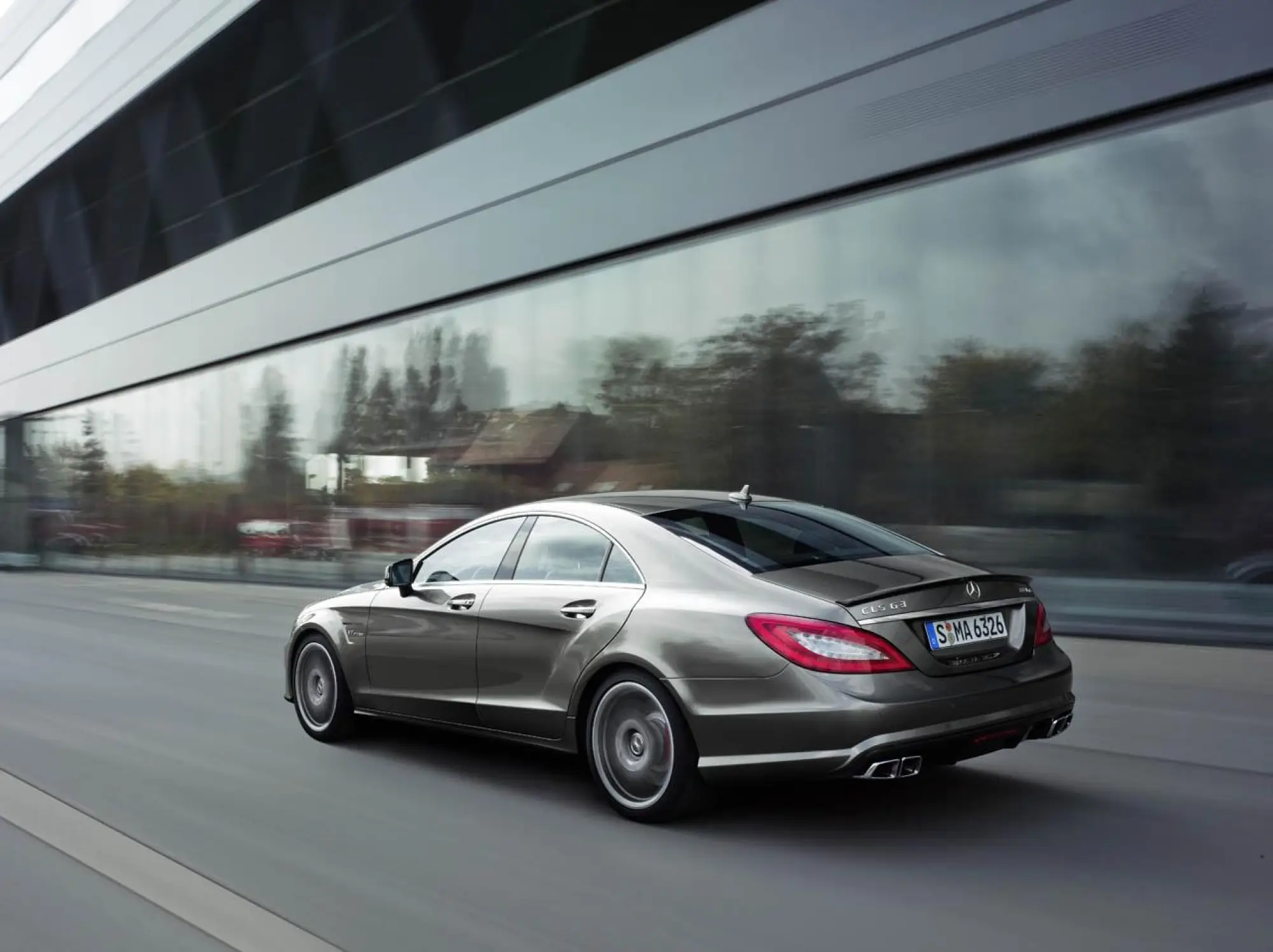 Mercedes CLS 63 AMG 2012 - 22