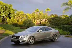 Mercedes CLS 63 AMG - 45