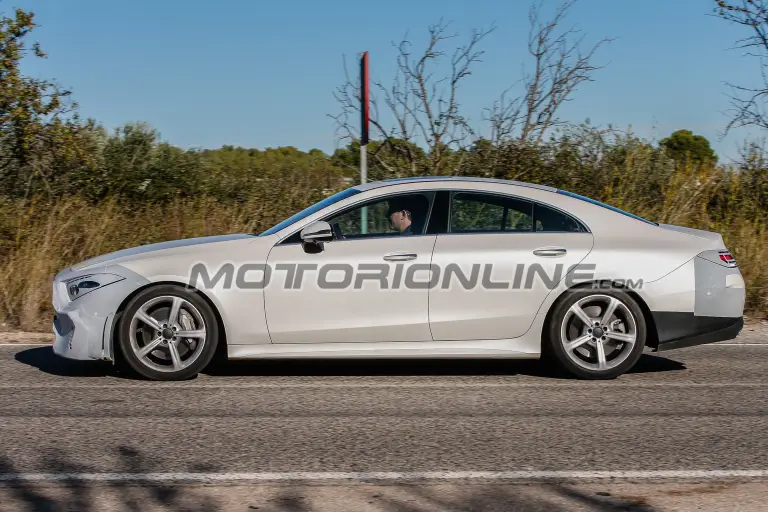 Mercedes CLS MY 2018 foto spia 9 novembre 2017 - 5