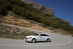 Mercedes CLS Shooting Brake - 2012