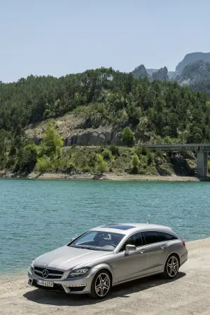 Mercedes CLS Shooting Brake - 2012