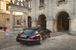 Mercedes CLS Shooting Brake - 2012