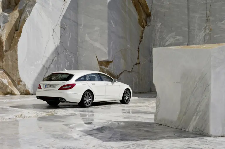 Mercedes CLS Shooting Brake - Foto ufficiali luglio 2012 - 5