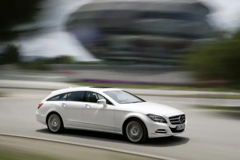 Mercedes CLS Shooting Brake nuove immagini - 9