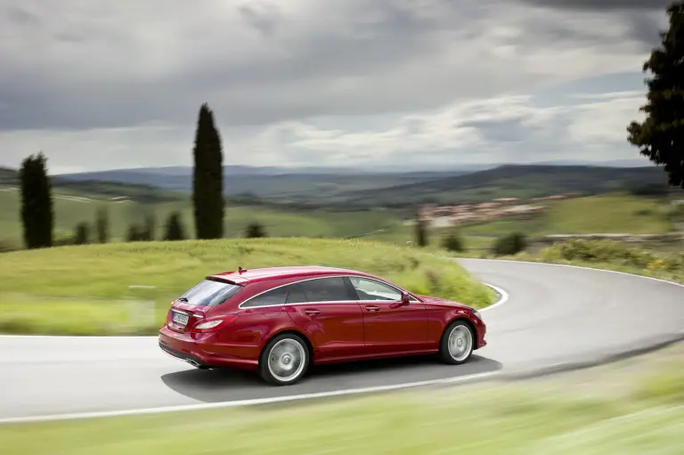 Mercedes CLS Shooting Brake nuove immagini - 35