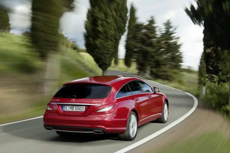 Mercedes CLS Shooting Brake nuove immagini - 36