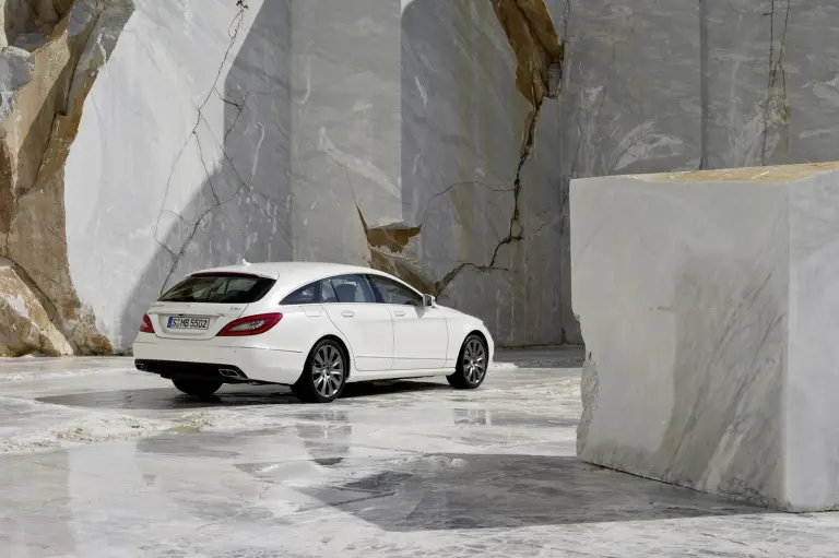 Mercedes CLS Shooting Brake nuove immagini - 88