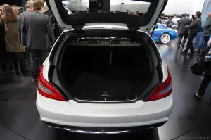 Mercedes CLS Shooting Brake - Salone di Parigi 2012