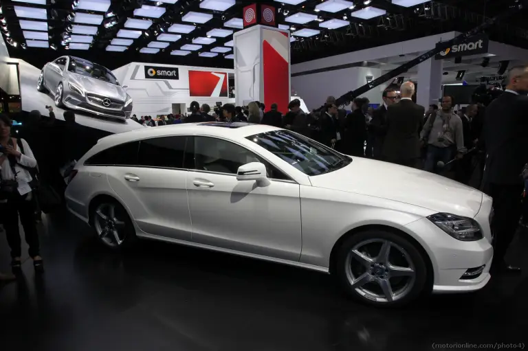 Mercedes CLS Shooting Brake - Salone di Parigi 2012 - 10