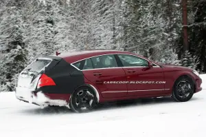 Mercedes CLS Shooting Break foto spia febbraio 2012