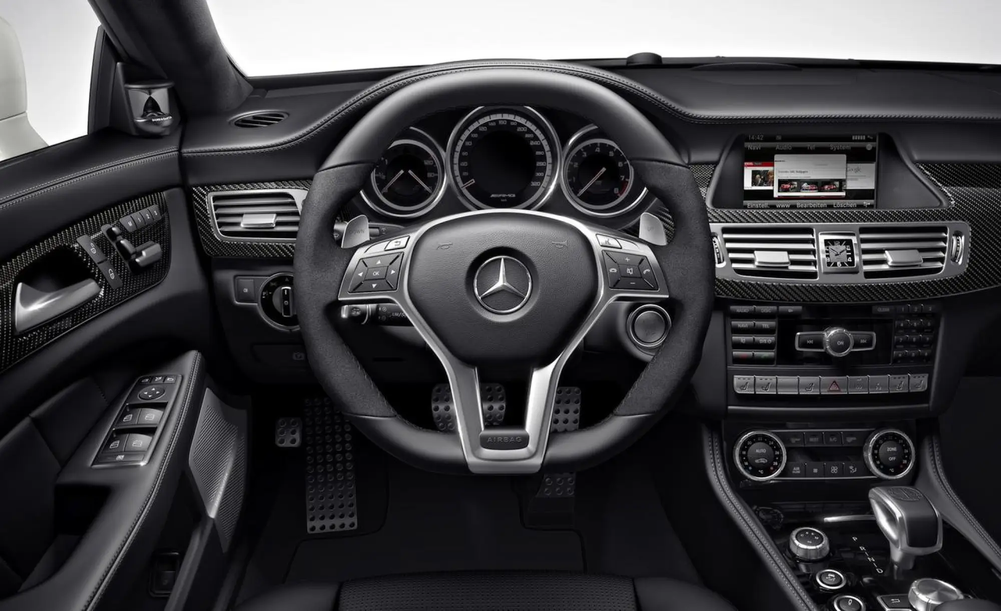 Mercedes CLS63 AMG Shooting Brake nuove immagini - 12