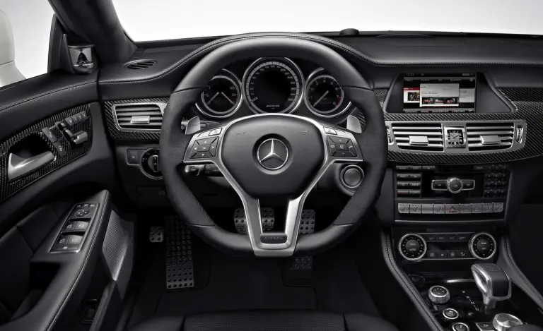 Mercedes CLS63 AMG Shooting Brake nuove immagini - 12