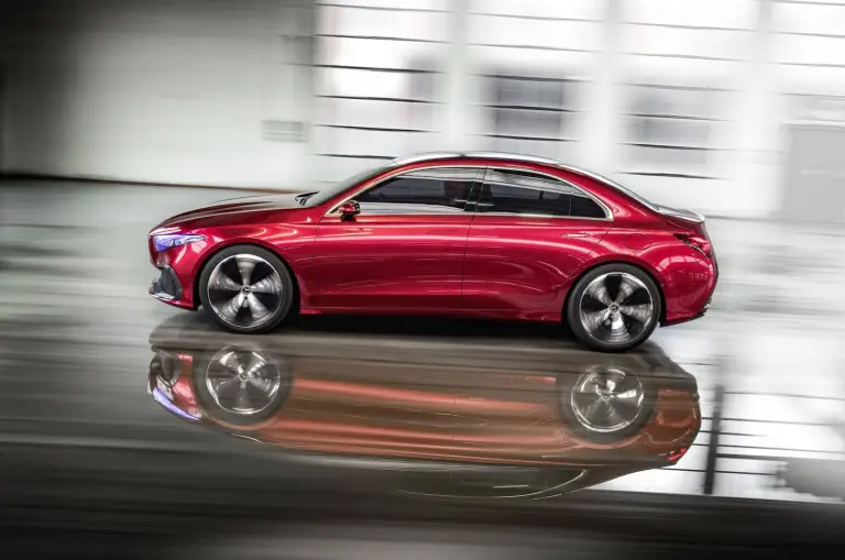 Mercedes Concept A Sedan - 9