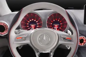Mercedes Concept A - 22