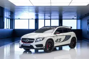 Mercedes Concept GLA45 AMG