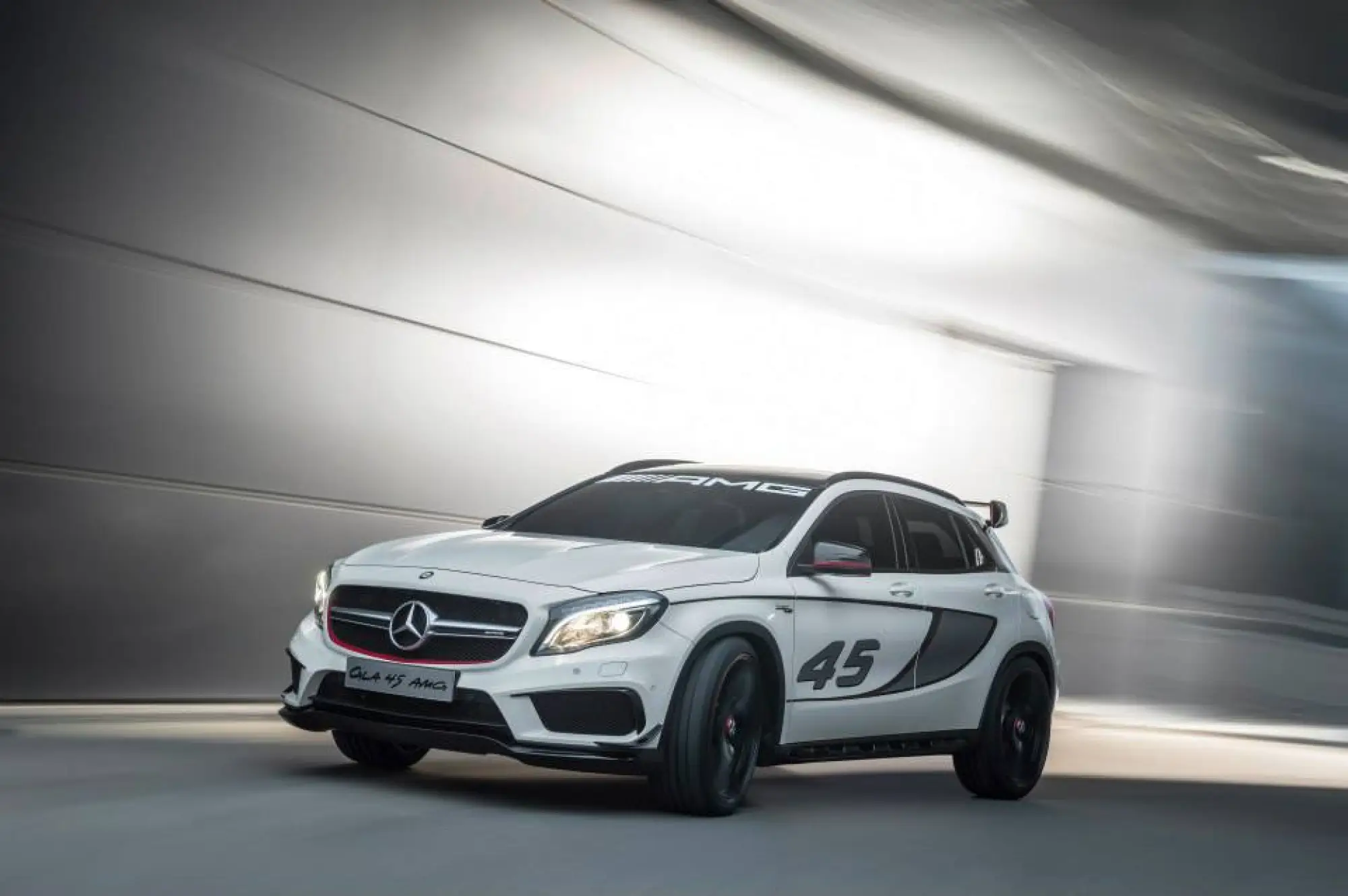 Mercedes Concept GLA45 AMG - 1