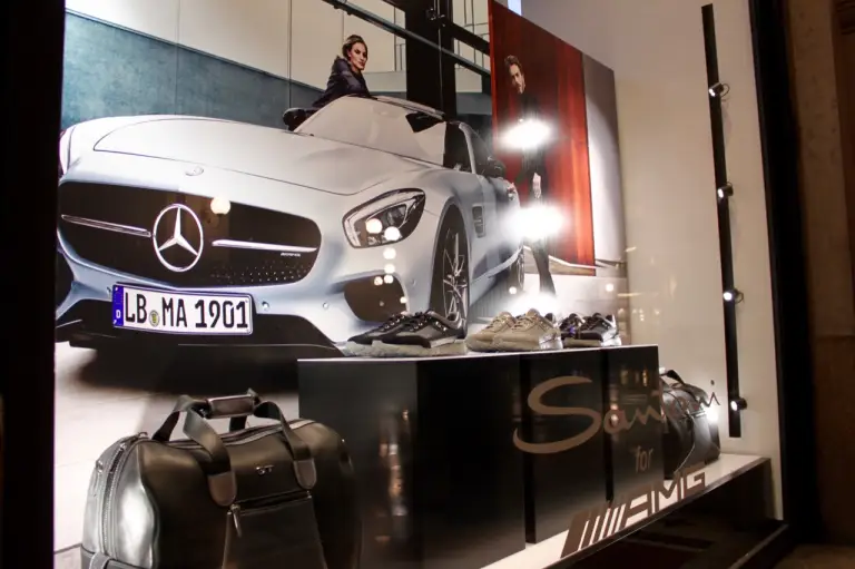 Mercedes e Santoni - presentazione della collezione per AMG GT - 43