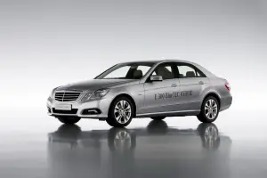 Mercedes E300 BlueTECH 2011