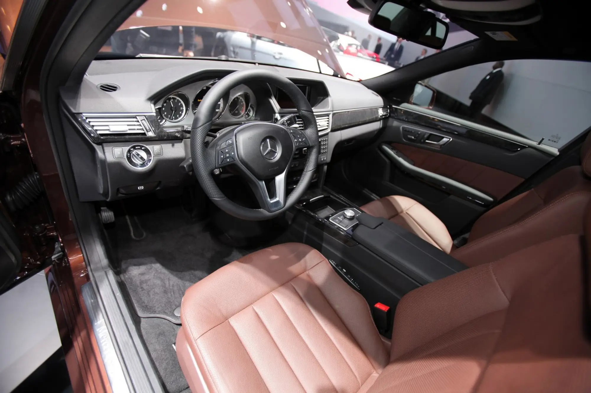 Mercedes E400 BlueTec Hybrid - Salone di Detroit 2012 - 5