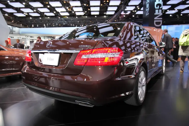 Mercedes E400 BlueTec Hybrid - Salone di Detroit 2012 - 7