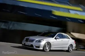 Mercedes E63 AMG Performance Studio 2012