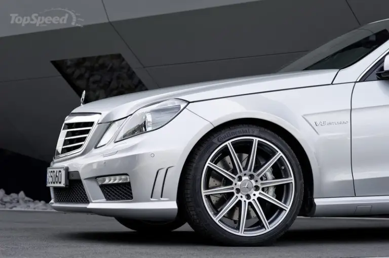 Mercedes E63 AMG Performance Studio 2012 - 7