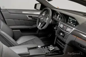 Mercedes E63 AMG Performance Studio 2012