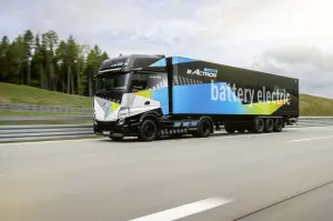 Mercedes eActros LongHaul prototipo - Foto - 15