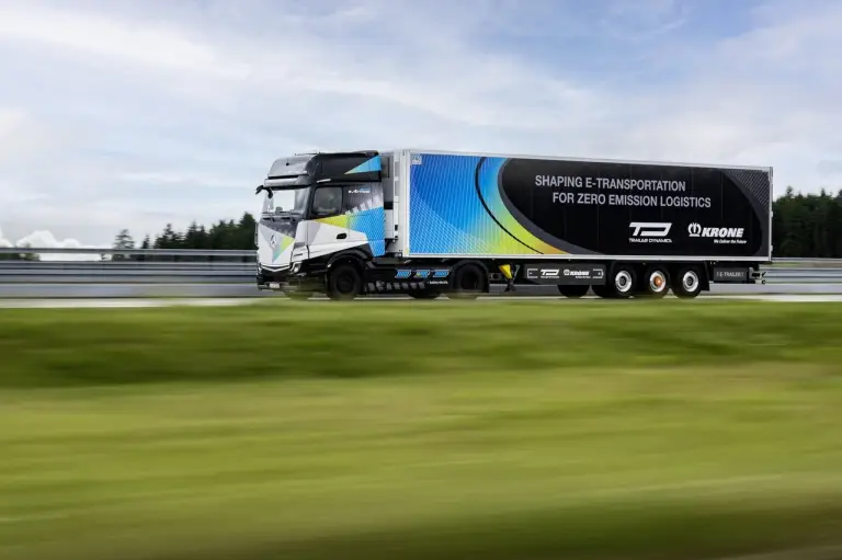 Mercedes eActros LongHaul prototipo - Foto - 24