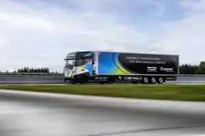 Mercedes eActros LongHaul prototipo - Foto - 26