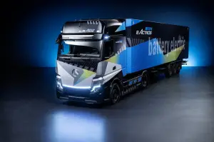 Mercedes eActros LongHaul prototipo - Foto