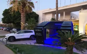Mercedes Electriqa Tour