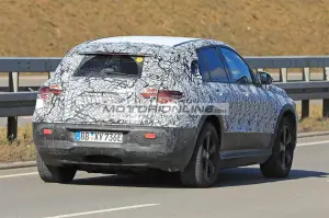Mercedes EQ C foto spia 22-3-2018 - 10