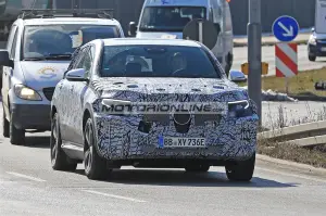 Mercedes EQ C foto spia 22-3-2018 - 1