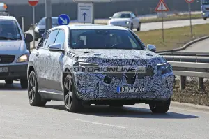 Mercedes EQ C foto spia 22-3-2018 - 2