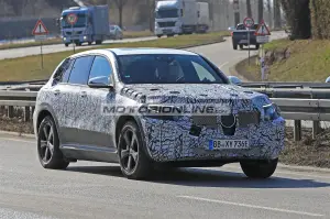 Mercedes EQ C foto spia 22-3-2018 - 3