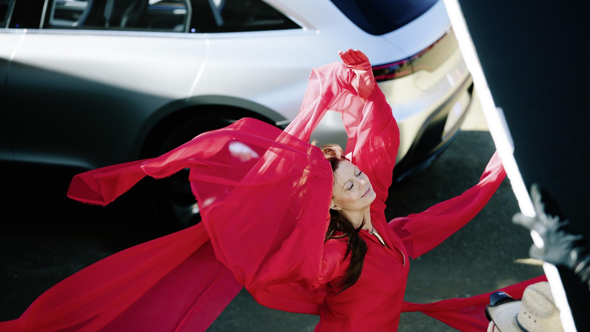 Mercedes EQ Concept - Susan Sarandon