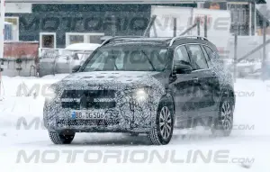 Mercedes EQB 2020 - le nuove foto spia - 12