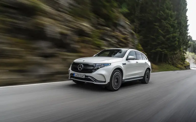 Mercedes EQC 2019 - Prova in Oslo - 10